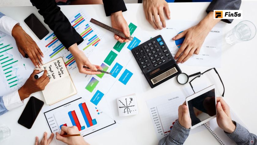 Tài chính là gì? Các khái niệm mà bạn cần biết Hoạt động tài chính của doanh nghiệp