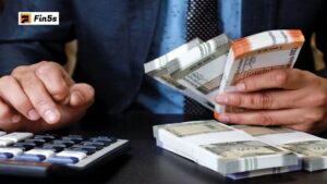 Các hình thức đầu tư ngắn hạn nào giúp bạn không "đốt tiền" vì thiếu kiến thức? Các hình thức đầu tư ngắn hạn là những kênh rót vốn có thời gian nắm giữ dưới 12 tháng