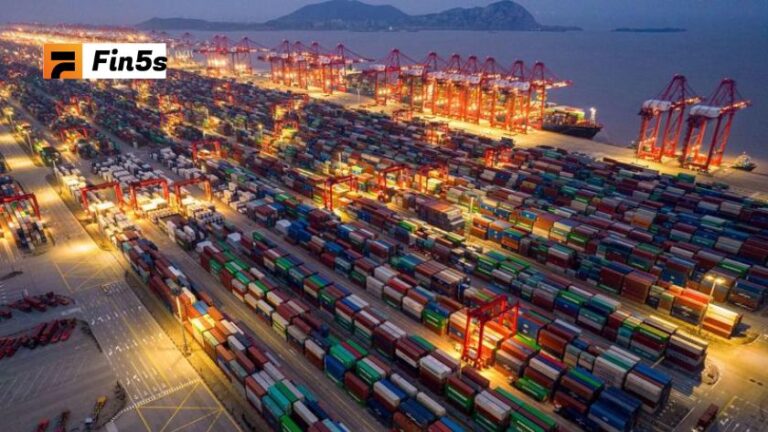 Kinh tế Trung Quốc giảm tốc giữa căng thẳng thương mại