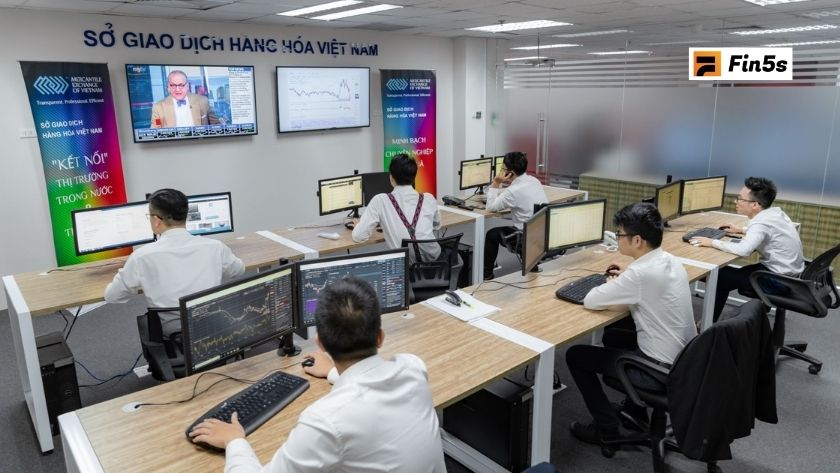 Tại sao giao dịch hàng hóa không dành cho người thiếu kiên nhẫn? Góc nhìn thực chiến Nhà đầu tư không thể dựa vào cảm xúc hay quyết định ngẫu hứng
