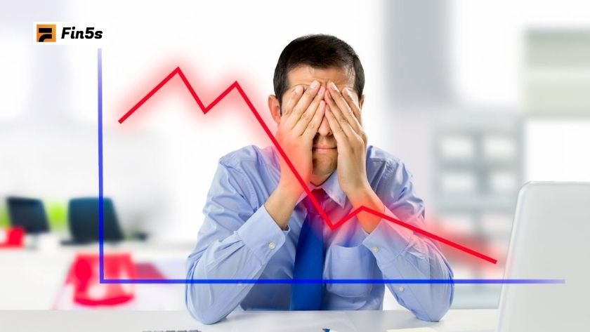 Hướng dẫn đầu tư dài hạn để tránh bẫy thị trường người mới Việc nhận diện và tránh những sai lầm phổ biến là điều bắt buộc cần có đối với một nhà đầu tư dài hạn