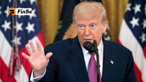 Trump canh bao tang thue len 200 1