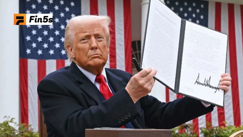5 diễn biến nóng sau khi Trump gửi thư thông báo thuế tới 8 quốc gia Trump gửi thư thông báo thuế tới 8 quốc gia